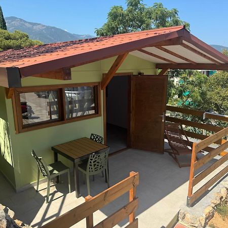 Parco Vacanze E Appartamenti Pfirsich بورجيتو سانتو سبيريتو المظهر الخارجي الصورة