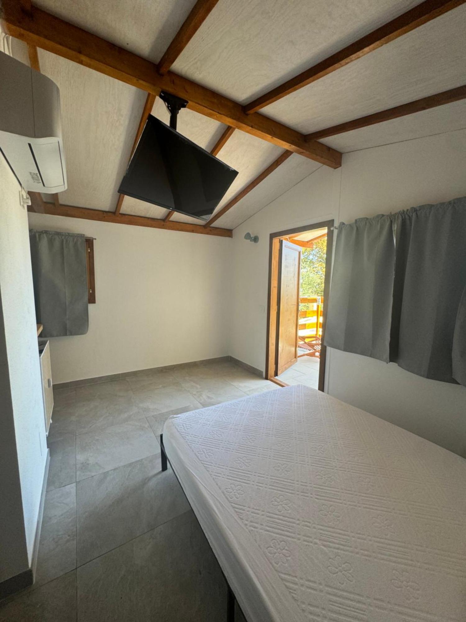 Parco Vacanze E Appartamenti Pfirsich بورجيتو سانتو سبيريتو المظهر الخارجي الصورة